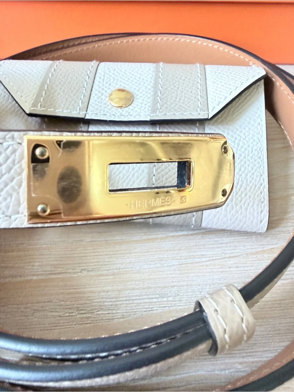 Hermes Kelly Pocket Bayadere 18 belt in Trench/Craie